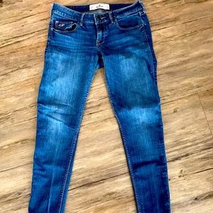 Hollister jeans size 7